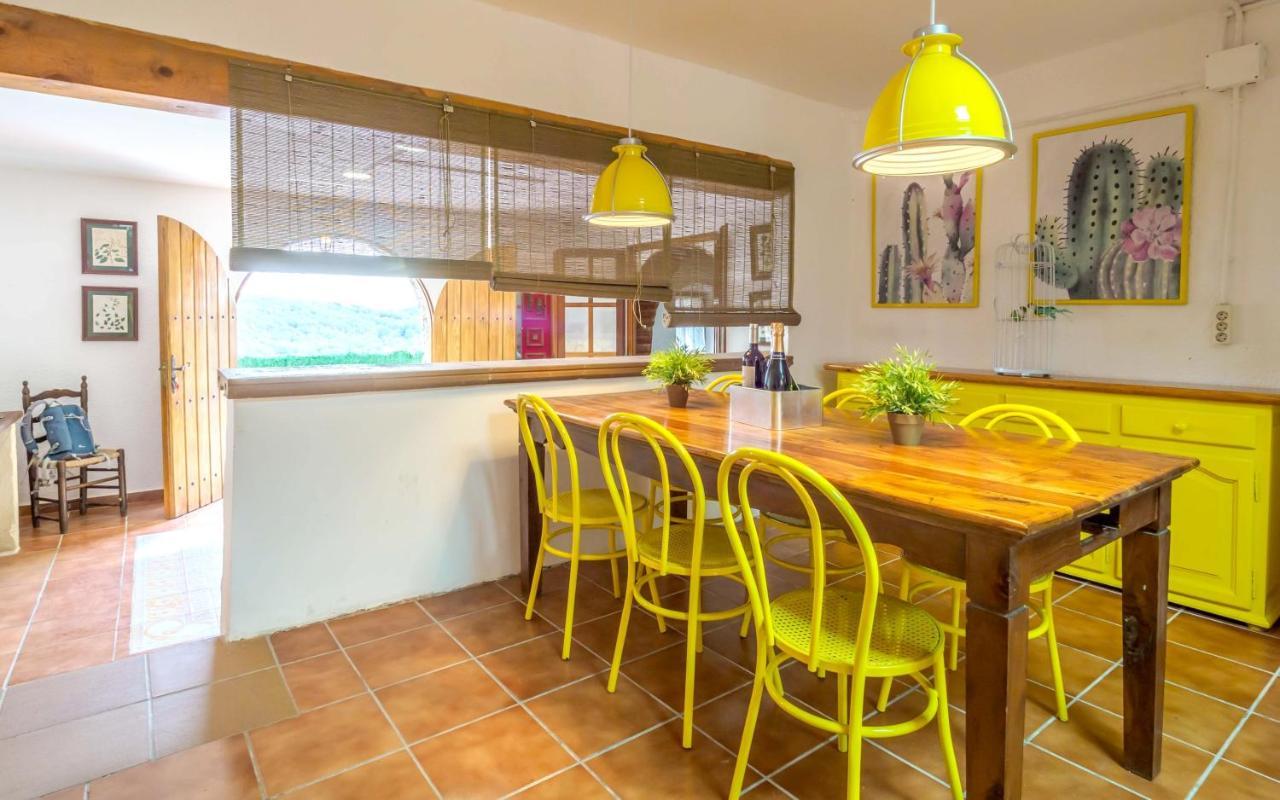 Spacious House In Can Trabal Ngoại thất bức ảnh