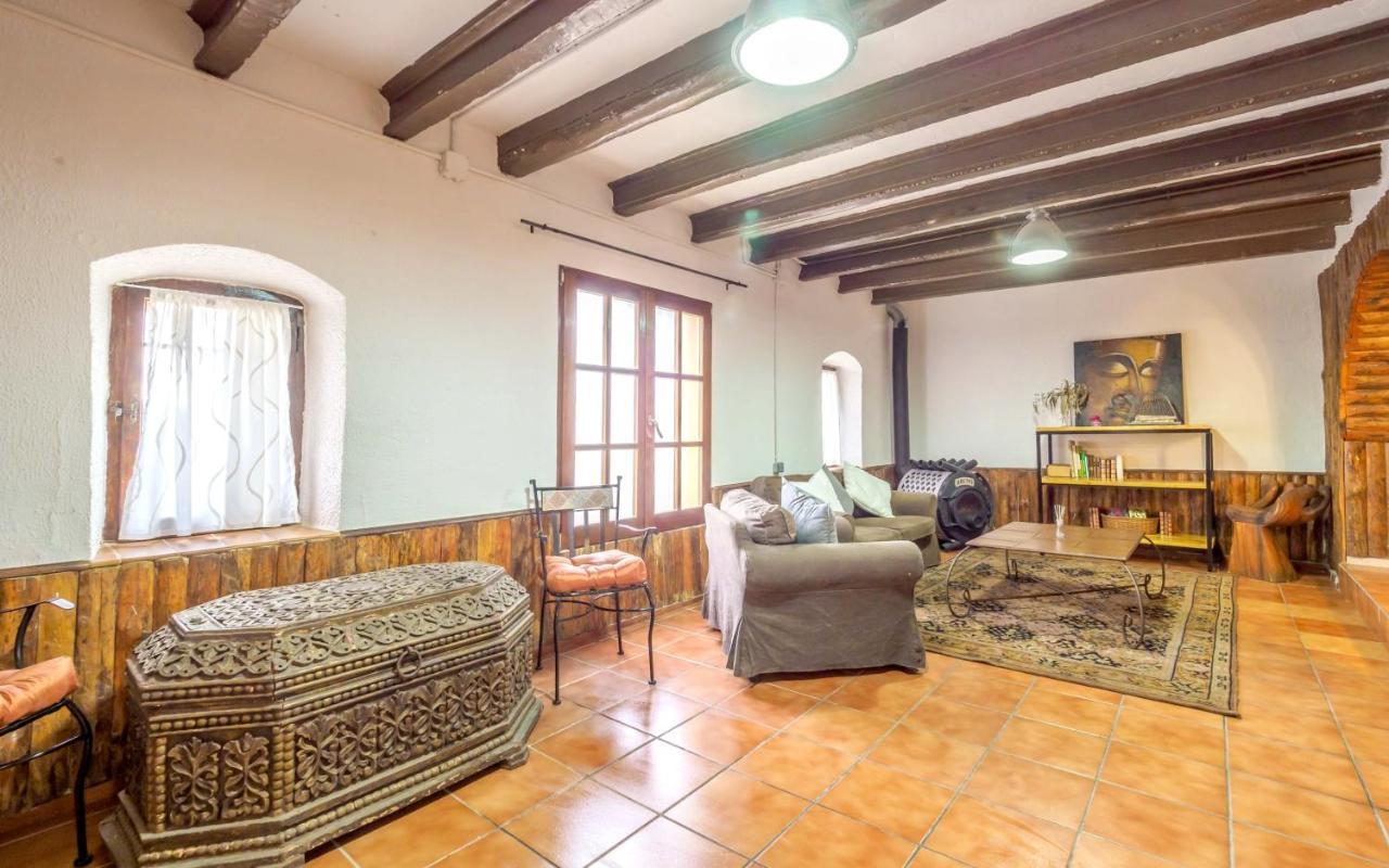 Spacious House In Can Trabal Ngoại thất bức ảnh